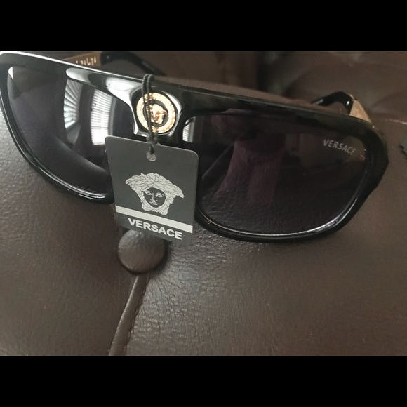 Versace Havana.. - Picture 3 of 6